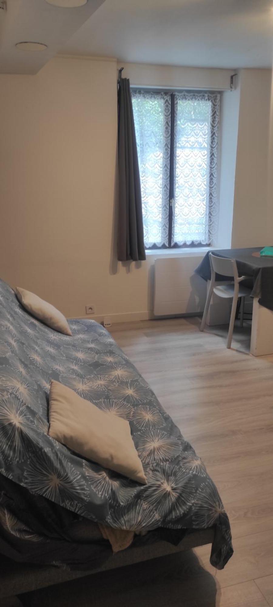 Superbe Appartement En Plein Centre Ville Viarmes Exteriör bild