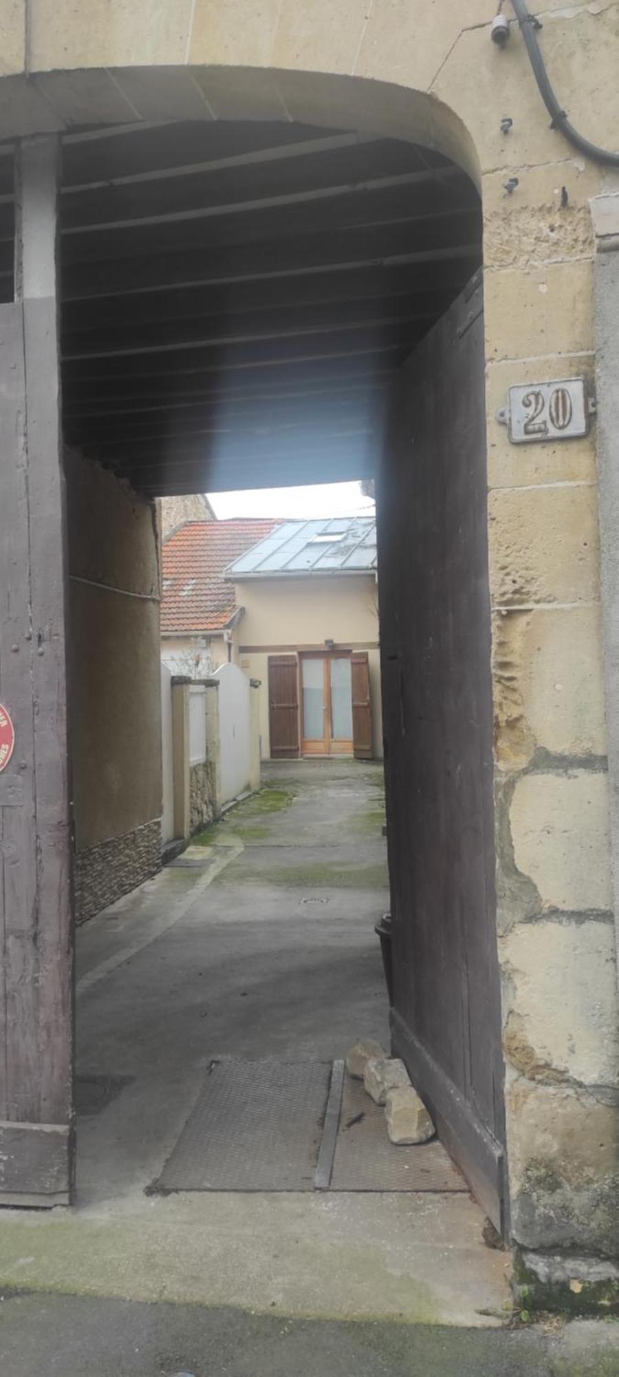 Superbe Appartement En Plein Centre Ville Viarmes Exteriör bild
